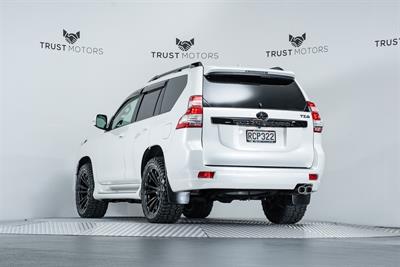 2015 Toyota Landcruiser Prado - Thumbnail