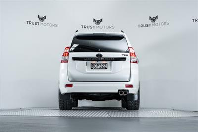 2015 Toyota Landcruiser Prado - Thumbnail