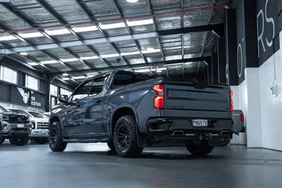2021 Chevrolet Silverado - Thumbnail