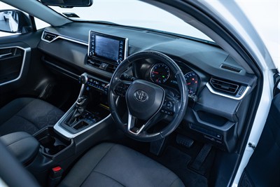 2019 Toyota Rav4 - Thumbnail