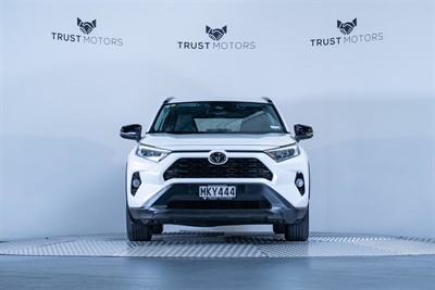 2019 Toyota Rav4 - Thumbnail