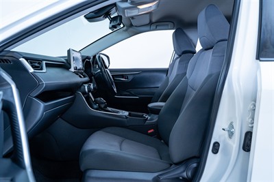 2019 Toyota Rav4 - Thumbnail