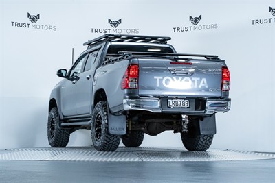 2018 Toyota Hilux - Thumbnail
