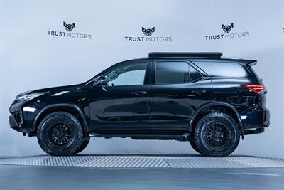 2019 Toyota Fortuner - Thumbnail