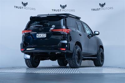 2019 Toyota Fortuner - Thumbnail