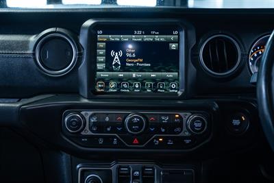 2021 Jeep Gladiator - Thumbnail