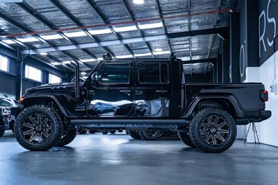 2021 Jeep Gladiator - Thumbnail
