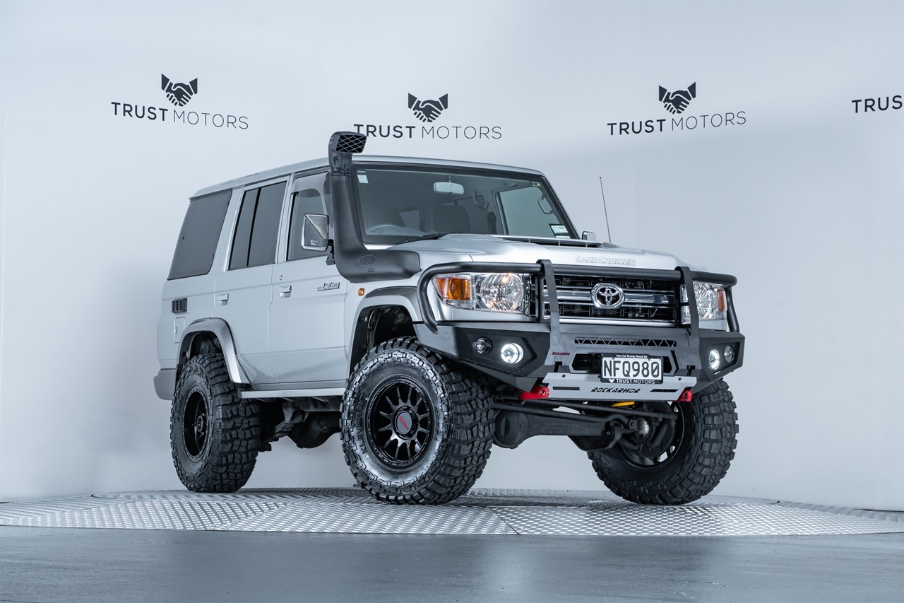 2021 Toyota Landcruiser