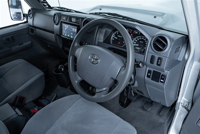 2021 Toyota Landcruiser - Thumbnail