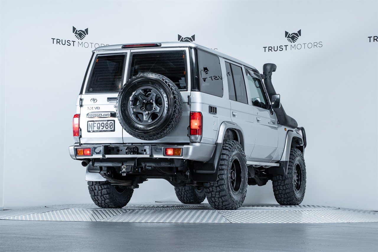 2021 Toyota Landcruiser