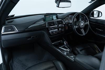 2019 BMW M4 - Thumbnail