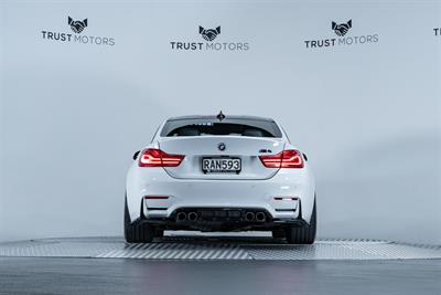 2019 BMW M4 - Thumbnail