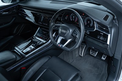 2018 Audi Q8 - Thumbnail