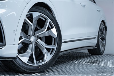 2018 Audi Q8 - Thumbnail