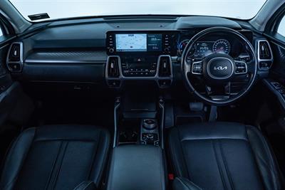 2022 Kia Sorento - Thumbnail