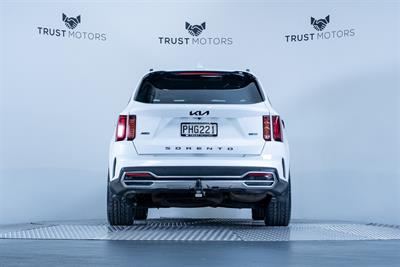 2022 Kia Sorento - Thumbnail