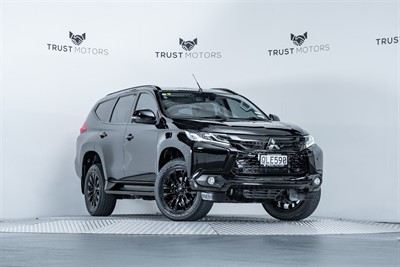 2019 Mitsubishi Pajero Sport - Thumbnail