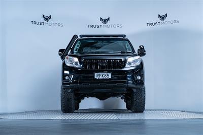 2010 Toyota Landcruiser Prado - Thumbnail