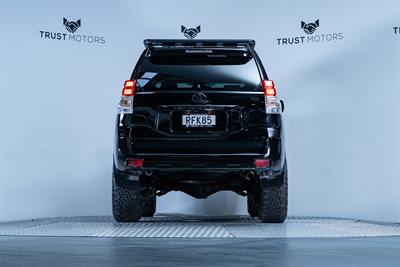 2010 Toyota Landcruiser Prado - Thumbnail
