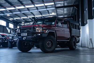 2021 Toyota Landcruiser - Thumbnail