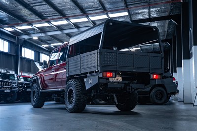 2021 Toyota Landcruiser - Thumbnail