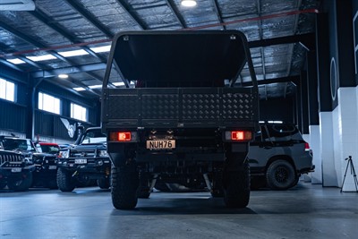 2021 Toyota Landcruiser - Thumbnail