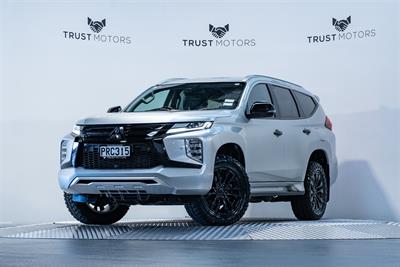 2023 Mitsubishi Pajero Sport - Thumbnail