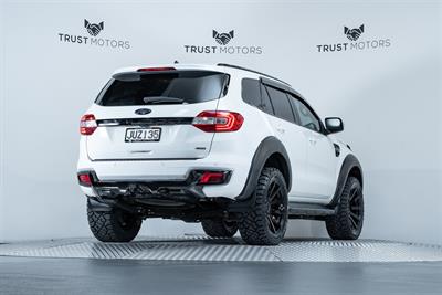 2016 Ford Everest - Thumbnail