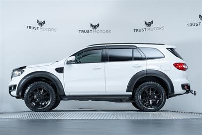 2016 Ford Everest - Thumbnail