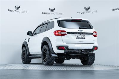 2016 Ford Everest - Thumbnail