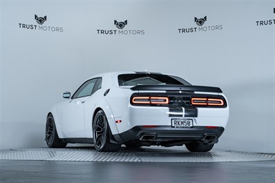 2020 Dodge Challenger - Thumbnail