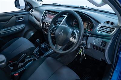 2018 Mitsubishi Triton - Thumbnail