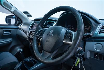 2018 Mitsubishi Triton - Thumbnail