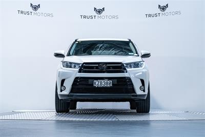 2017 Toyota Highlander - Thumbnail