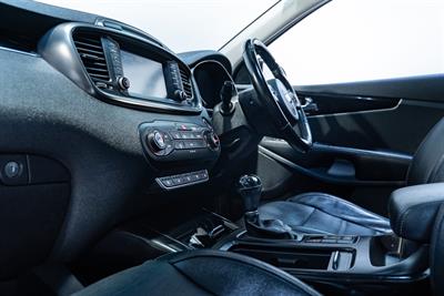 2016 Kia Sorento - Thumbnail