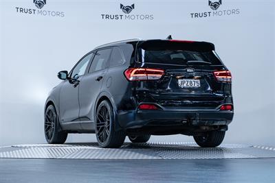 2016 Kia Sorento - Thumbnail