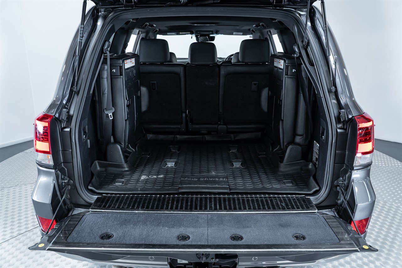 2017 Toyota Landcruiser