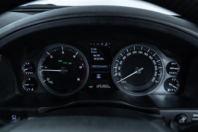 2017 Toyota Landcruiser - Thumbnail