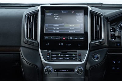 2017 Toyota Landcruiser - Thumbnail