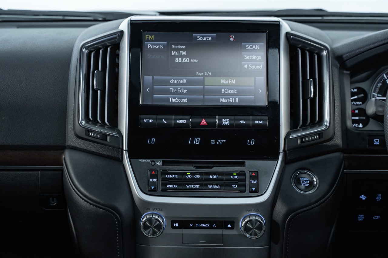 2017 Toyota Landcruiser