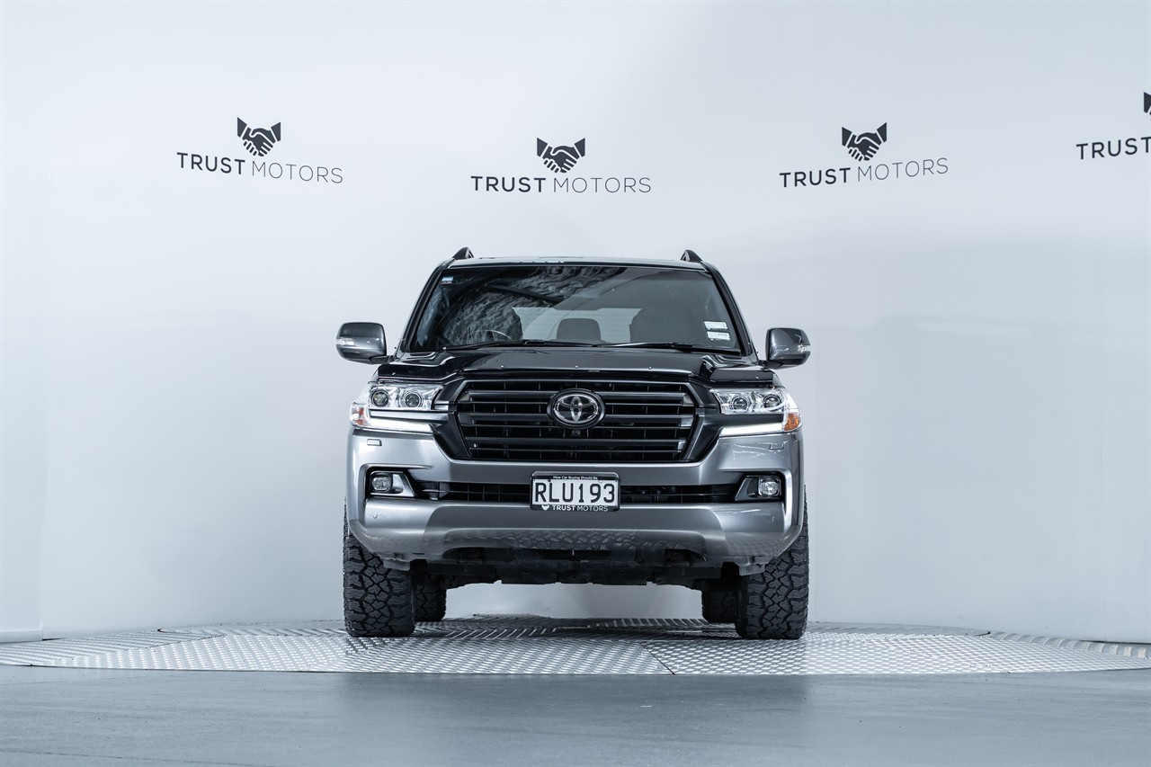 2017 Toyota Landcruiser