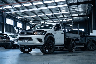 2022 Toyota Hilux - Thumbnail