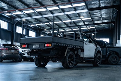 2022 Toyota Hilux - Thumbnail