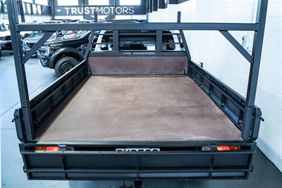 2022 Toyota Hilux - Thumbnail