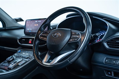 2021 Hyundai Santa Fe - Thumbnail