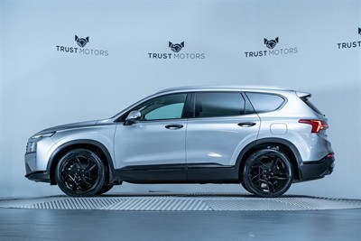 2021 Hyundai Santa Fe - Thumbnail