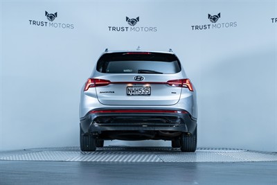 2021 Hyundai Santa Fe - Thumbnail