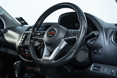 2021 Nissan Navara - Thumbnail