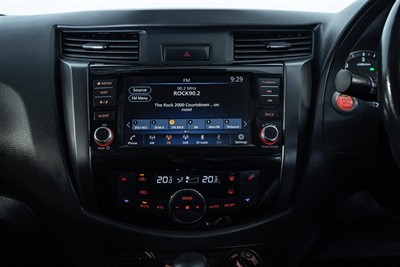 2021 Nissan Navara - Thumbnail