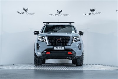2021 Nissan Navara - Thumbnail